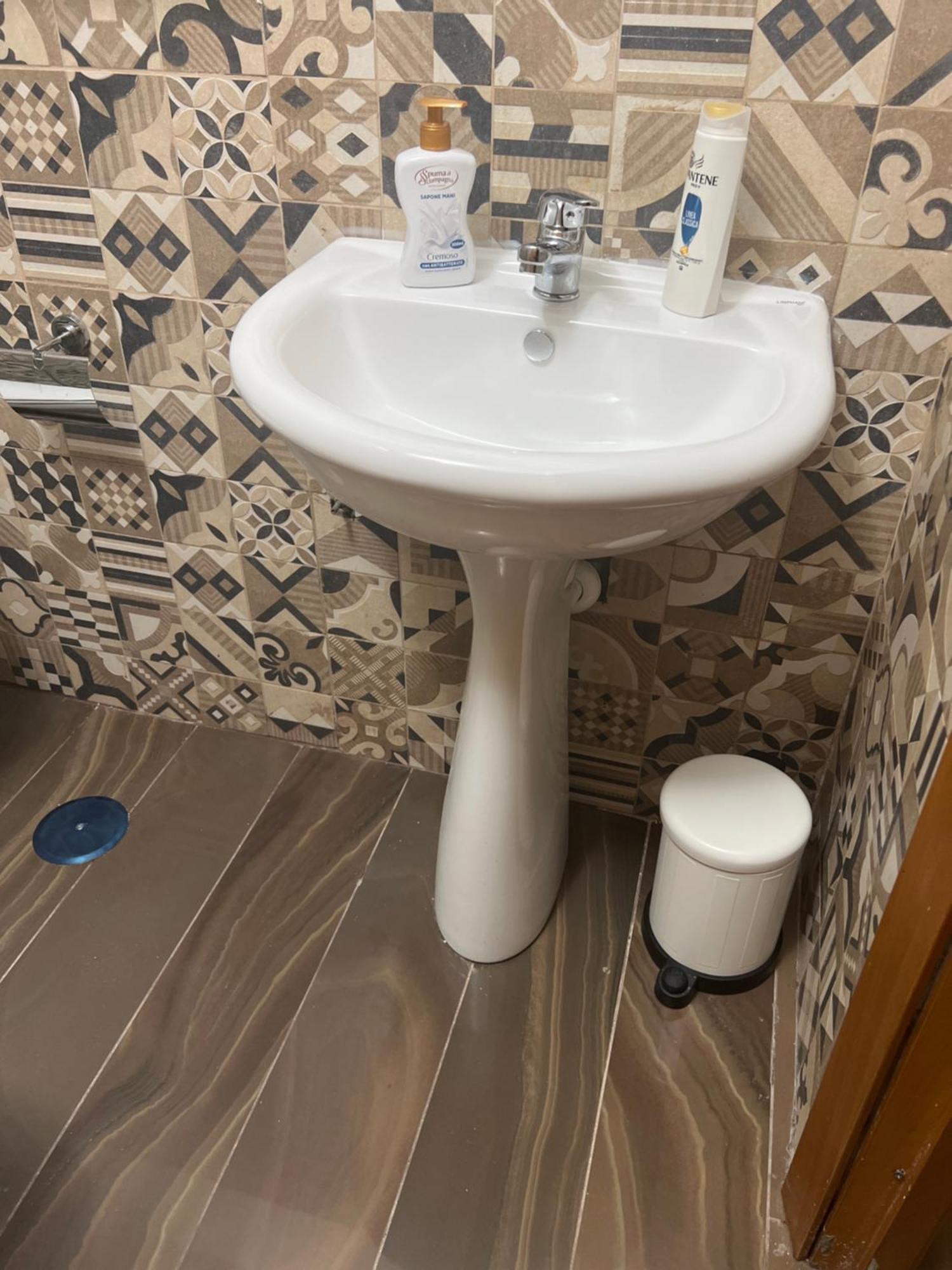 Room Station Giulia Napoli Bagian luar foto